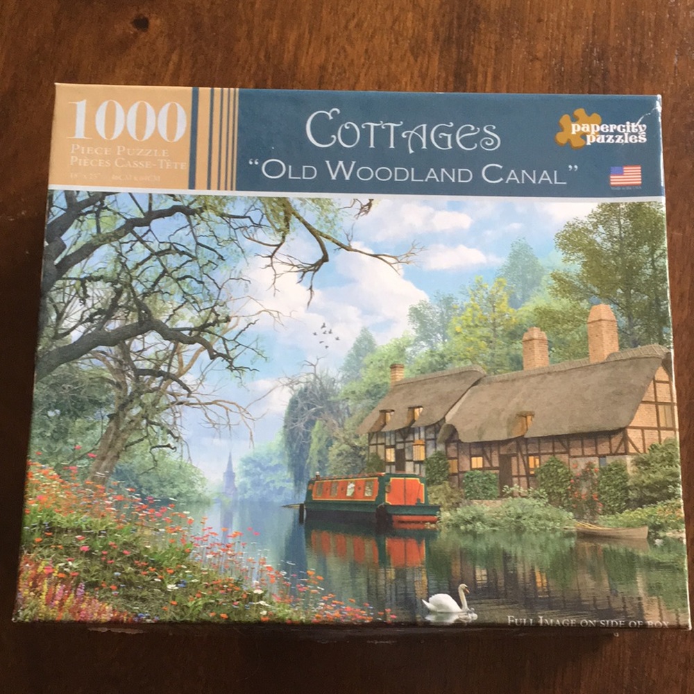 1000-piece Riverside Cottage Puzzle